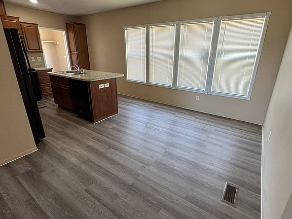 3rd image of 7460 Kitty Hawk Rd #363