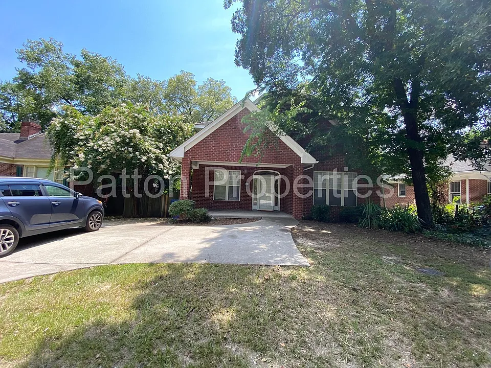 323 Pickens St