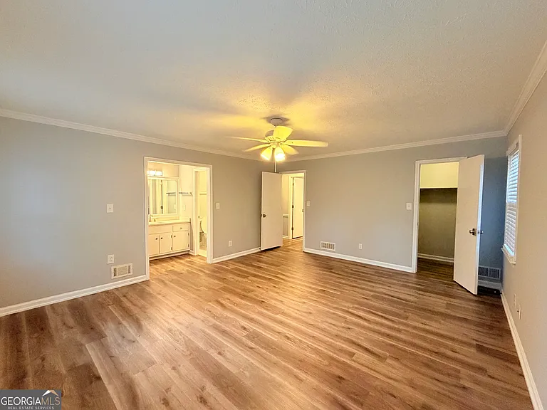 315 Hardscrabble Rd — Photo 5