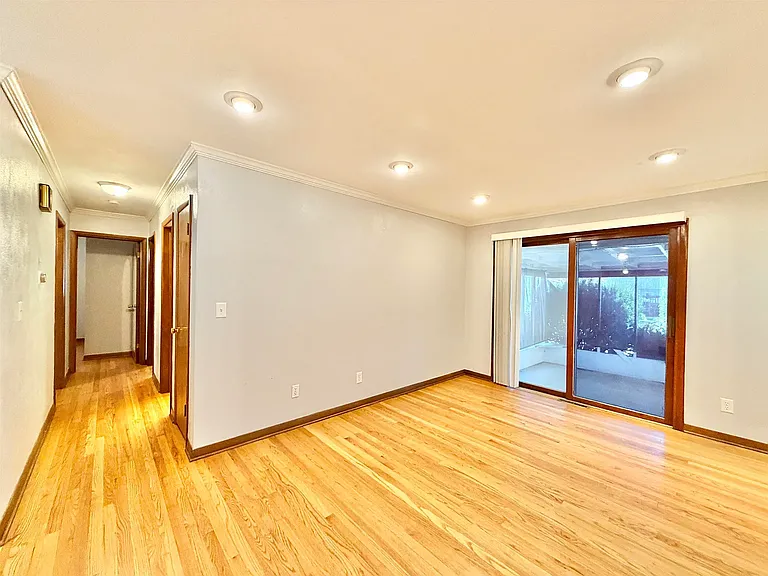 5521 East Dr — Photo 6