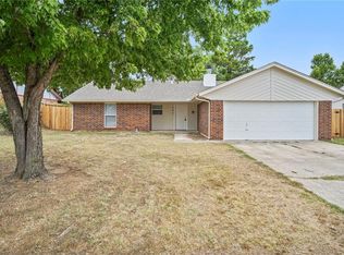 392 W Echo Ln, Harrah, OK 73045