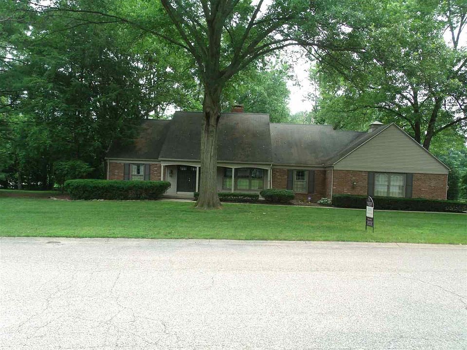 1st image of 34 Lakeview Dr