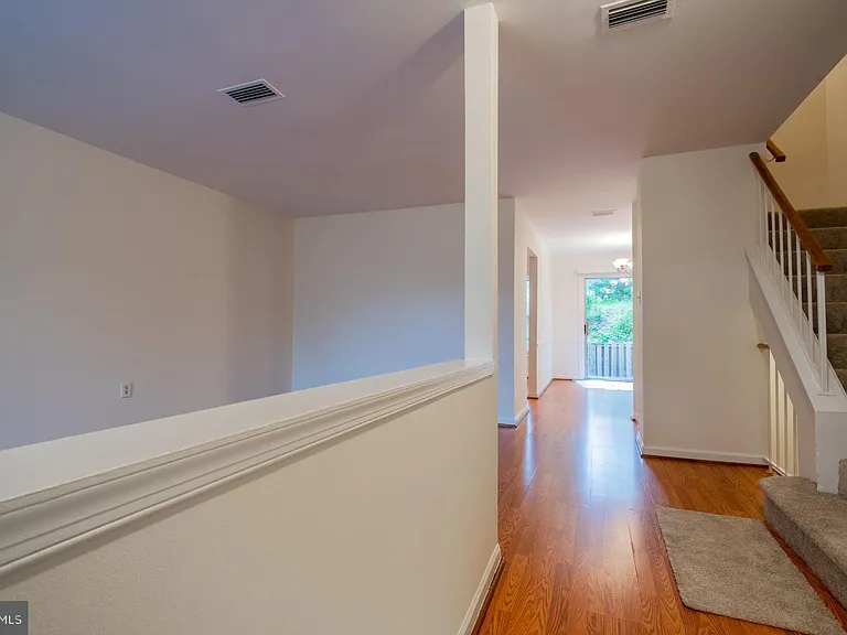 14167 Royal Oak Ln — Photo 2