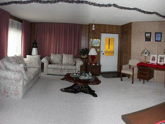 4th image of 402 Giannotta Way #402