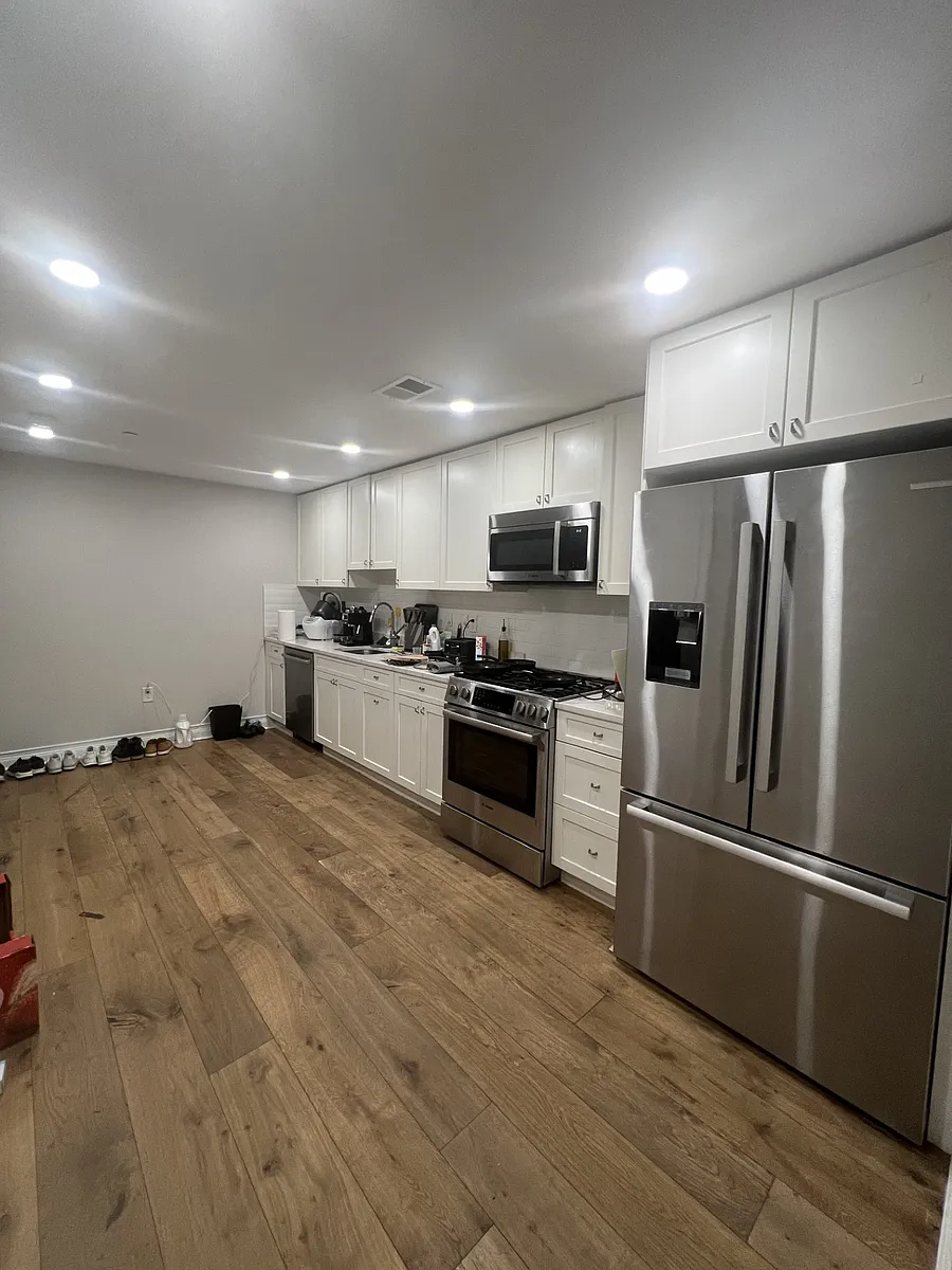 Building Photo - 14 Mount Hood Rd #1