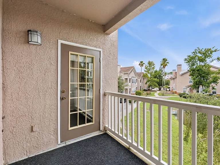 10436 Villa View Cir — Photo 30