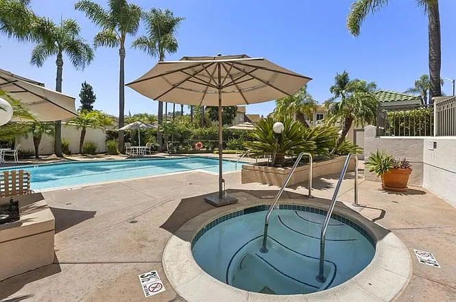 1828 Monserrat Way — Photo 29