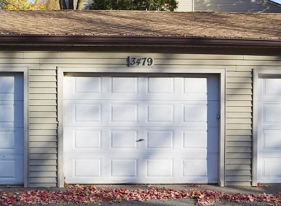 2nd image of 3479 Greenwood Ct S