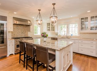 153 Madrona Pl E, Seattle, WA 98112