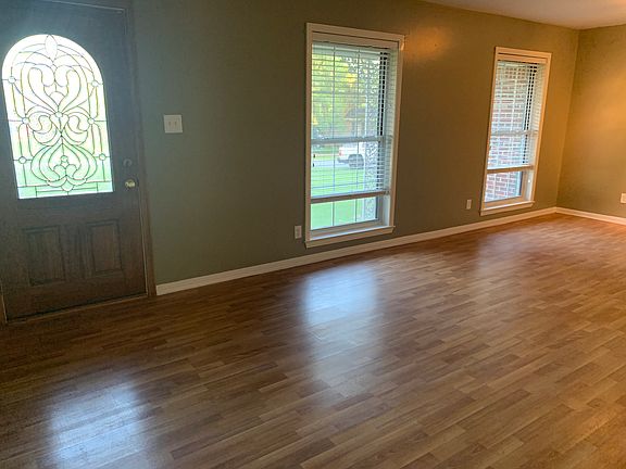 Living/formal dining