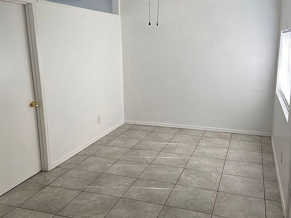 4th image of 6207 S Morris Blvd Unit 1
