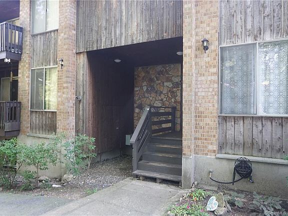 2nd image of 333 Vincellette St Unit 33