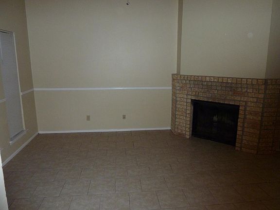 5th image of 6209 Wilderock Dr APT A