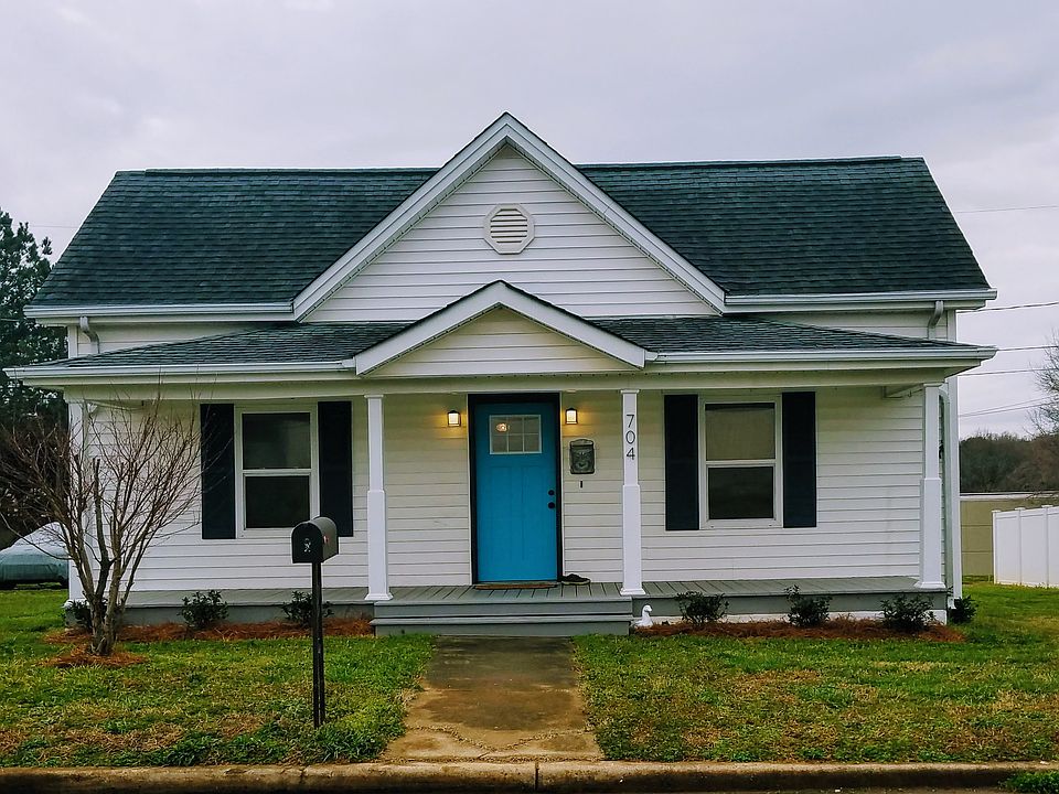 1st image of 704 Brook St