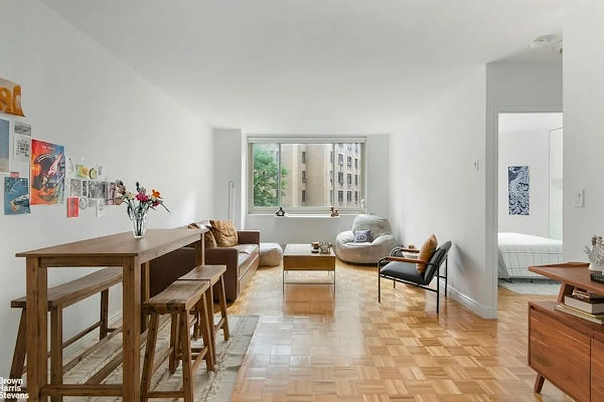 30 W 63rd St APT 5W photo 1