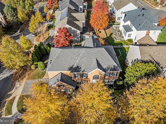 3rd image of 201 Casey Ln