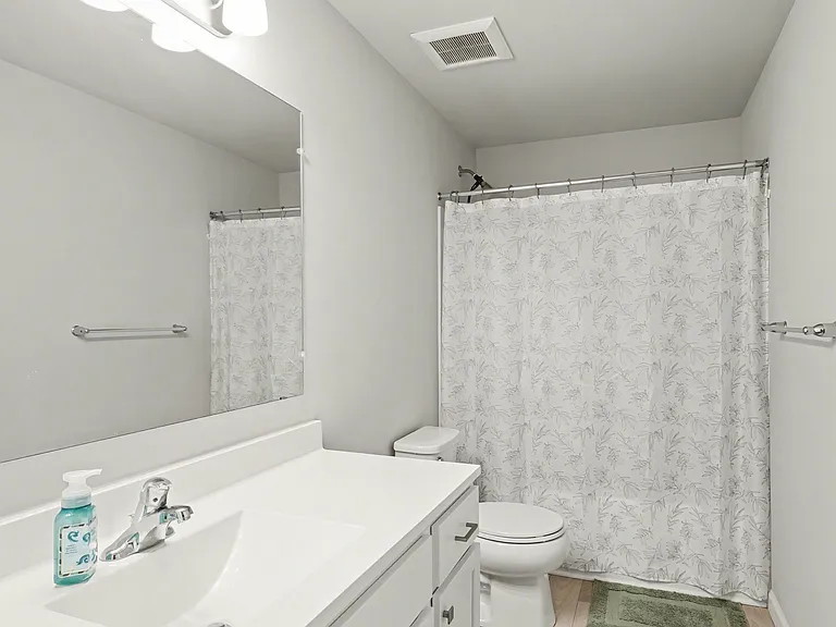 202 Creek Pointe Cir — Photo 16