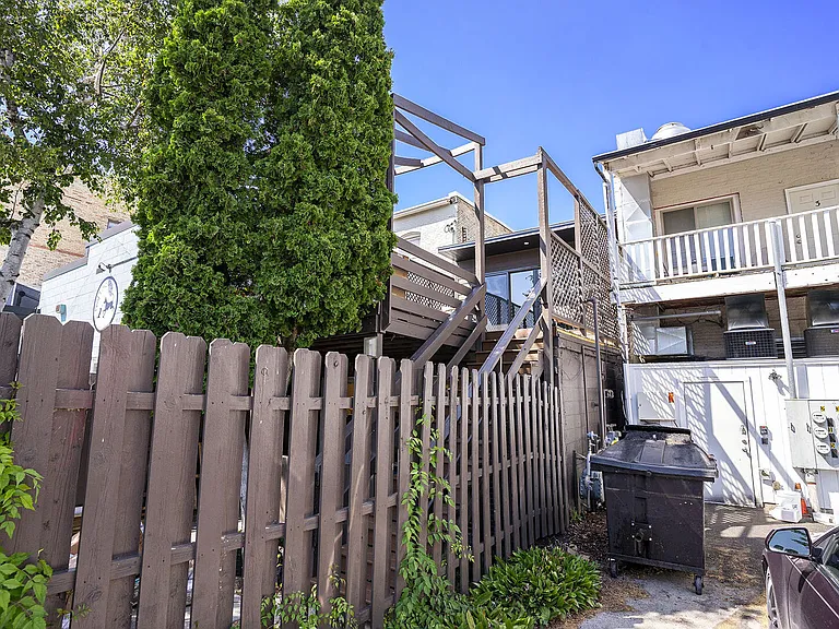 110 Washington Ave #110 — Photo 34