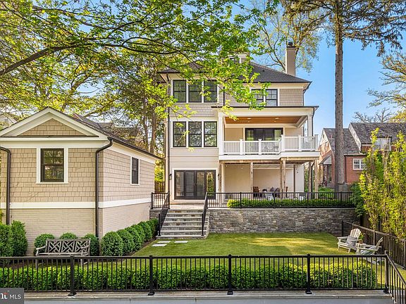 4th image of 6517 Barnaby St NW