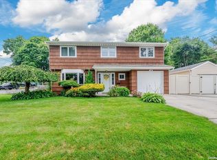 373 Silver St, West Babylon, NY 11704