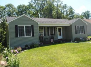 90 Maggie Ln, Southbridge, MA 01550