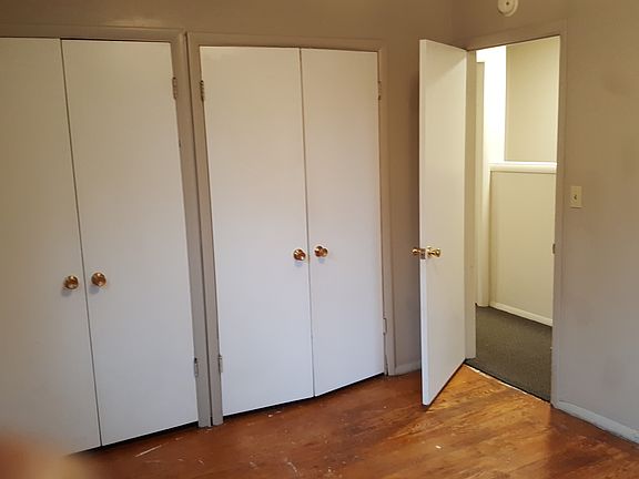 5th image of 3012 Burlingame Ave SW