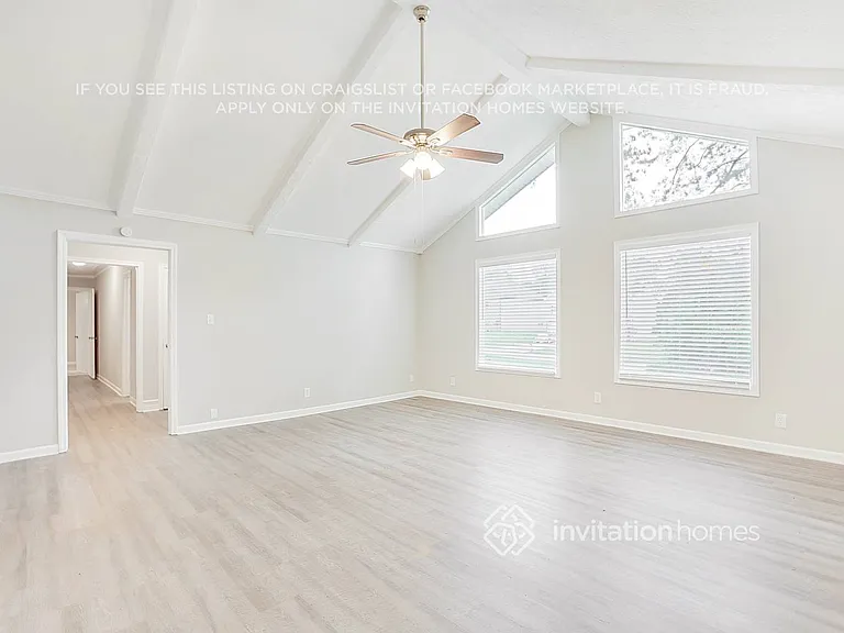 4453 Vernon St NW — Photo 7
