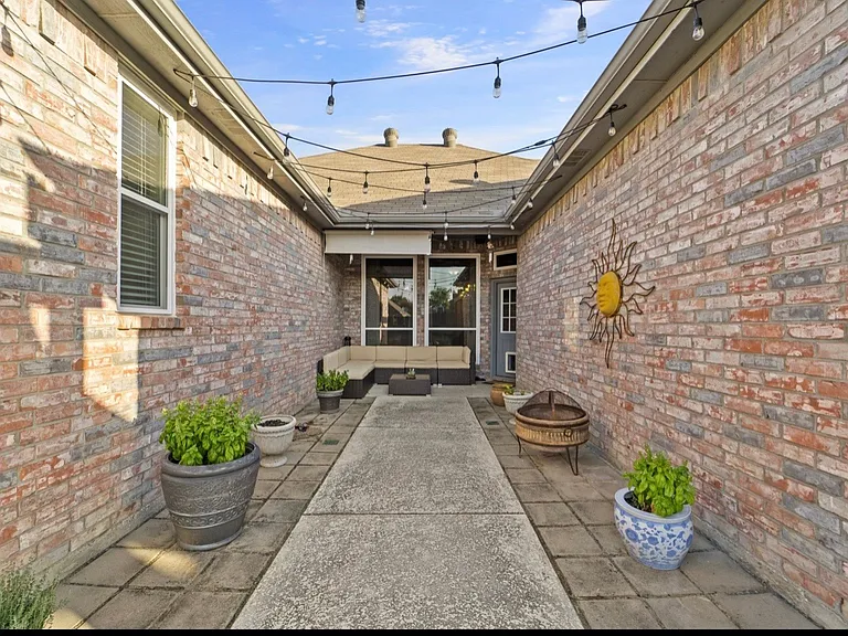 1402 Anchor Dr — Photo 18