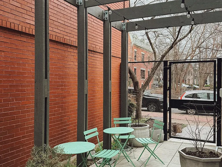 201 8th St NE — Photo 16