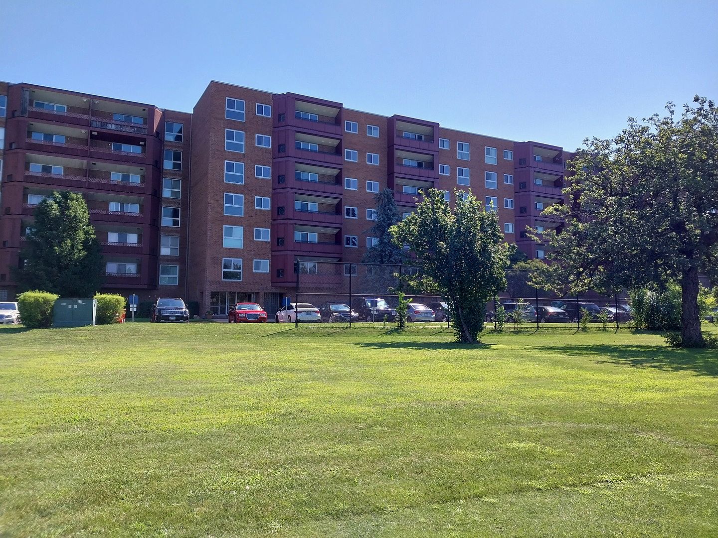 200 Park Ave APT 631