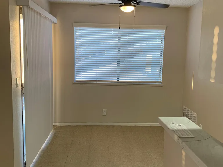 243 W Robertson Rd #C — Photo 7