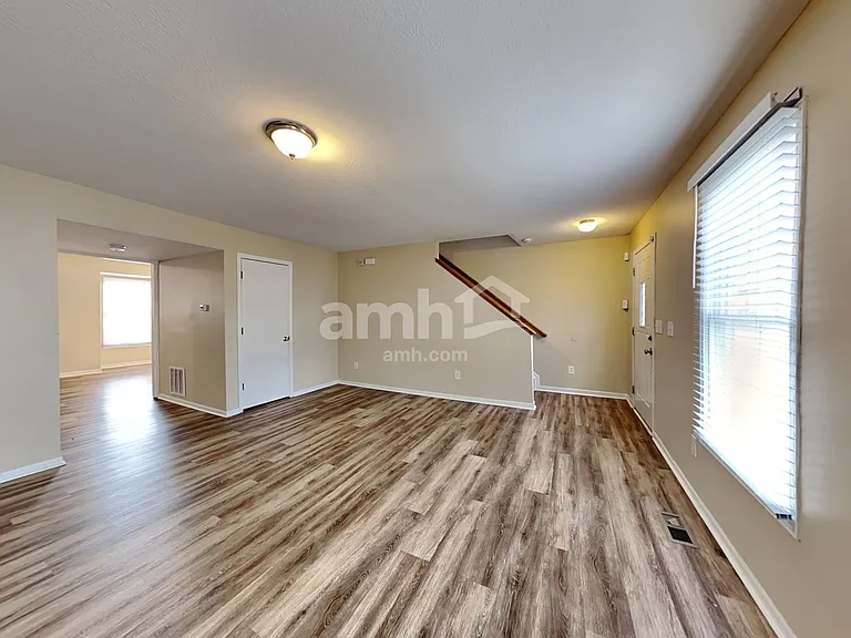 5785 Chase Run — Photo 7