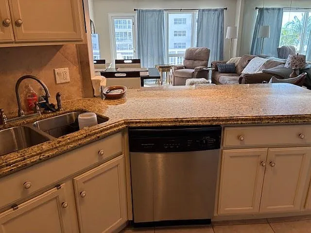 133 N Pompano Beach Blvd #209 — Photo 7