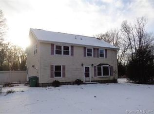 62 Old Colchester Rd, Quaker Hill, CT 06375
