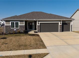 7714 NE 103rd St, Kansas City, MO 64157