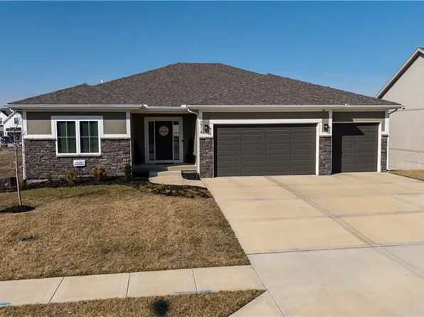 7714 NE 103rd St, Kansas City, MO 64157