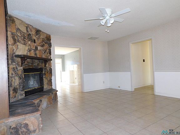 5th image of 2805 N Garden Ave
