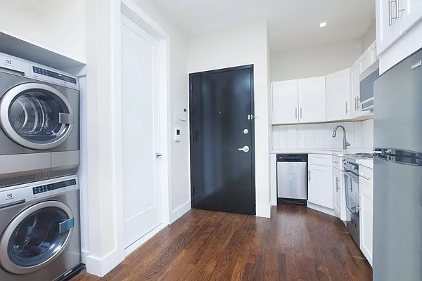 Rented by Bohemia Realty Group | media 22