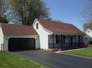 7347 Danforth Rd, Temperance, MI 48182