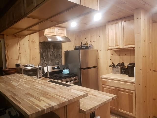 1st image of 6769 W Lake Blvd