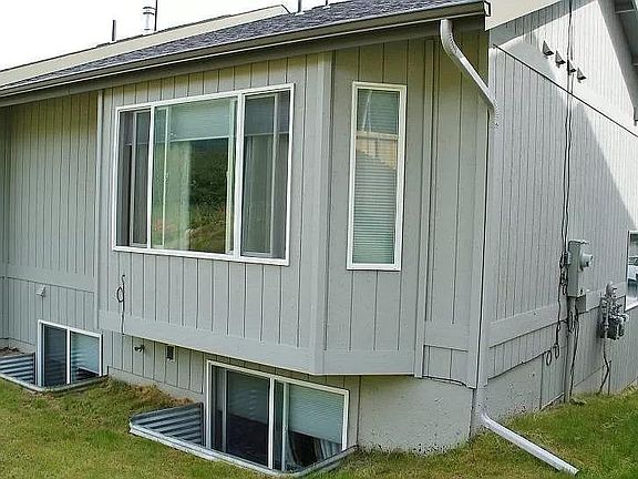 Backyard connects to greenbelt