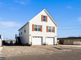 24 Capstan Rd, Waretown, NJ 08758