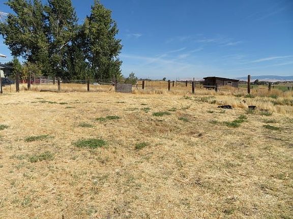 5th image of 6808 Siskiyou Blvd
