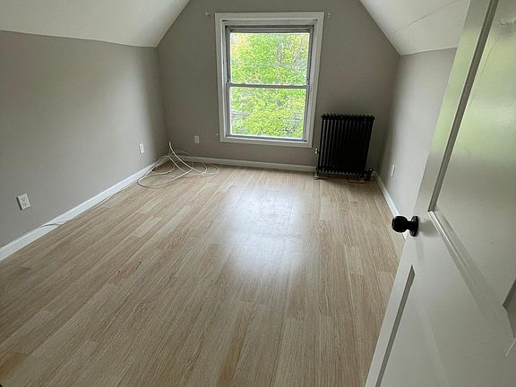 2nd image of 487 Van Cortlandt Park Ave Floor 3