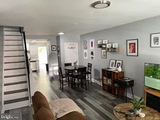 2428 S Fairhill St — Photo 2