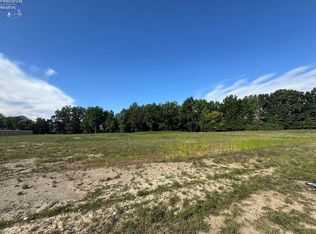 818 Theo Moll Dr, Willard, OH 44890