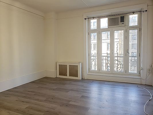 1st image of 510 W 110th St #9N