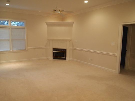 4th image of 520 Scarboro Ln