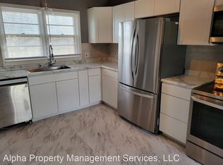 606 Summit Rd, Knob Noster, MO 65336