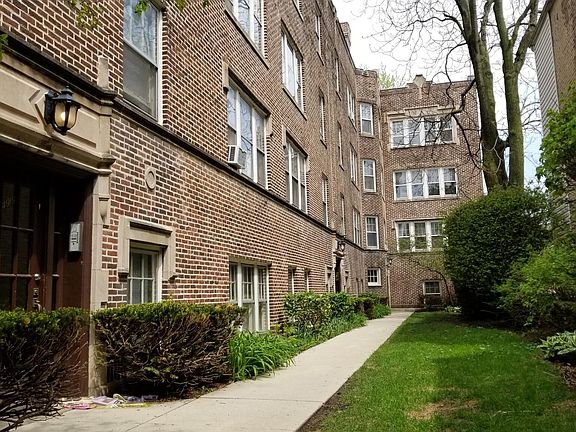 2nd image of 4918 N Damen Ave #2E